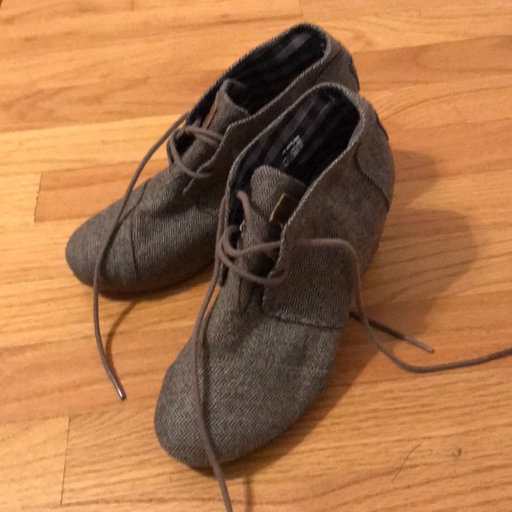 Toms herringbone wedge booties